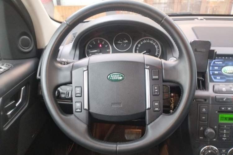 Used Land Rover Freelander 2 2011 3.2L i6 SE Gasoline Version Steering Wheel