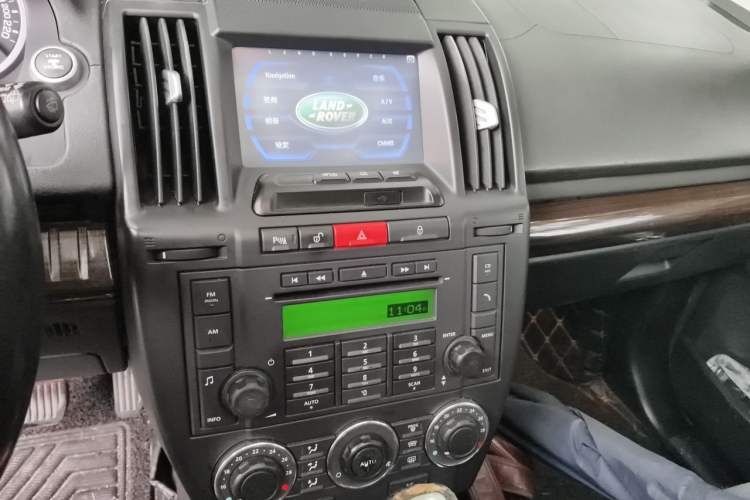 Used Land Rover Freelander 2 2012 2.2T SD4 SE Diesel Edition Audio And AC Panel