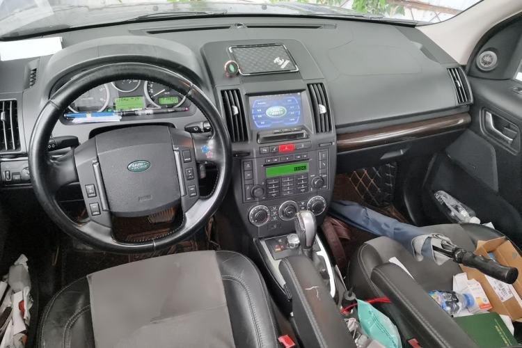 Used Land Rover Freelander 2 2012 2.2T SD4 SE Diesel Edition Center Console