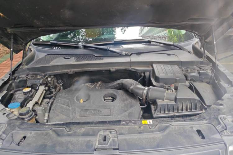 Used Land Rover Freelander 2 2012 2.0T Si4 SE Gasoline Version Engine Bay