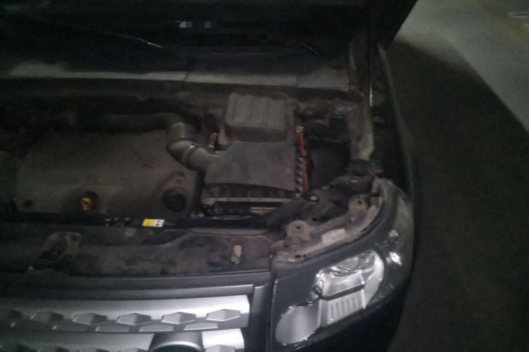 Used Land Rover Freelander 2 2012 2.2T SD4 S Diesel Version Engine Bay Left