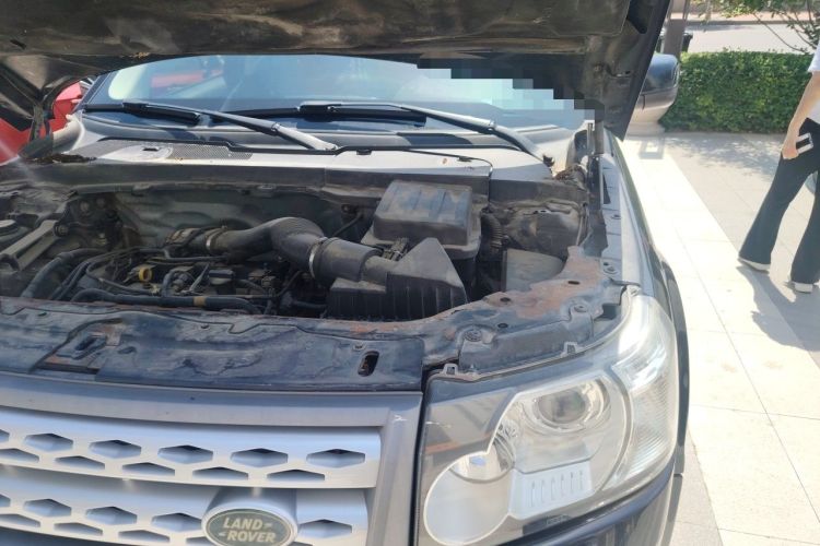 Used Land Rover Freelander 2 2012 2.0T Si4 SE Gasoline Version Engine Bay Left