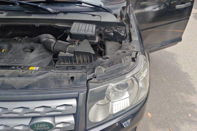 Used Land Rover Freelander 2 2012 2.0T Si4 SE Gasoline Version Engine Bay Left