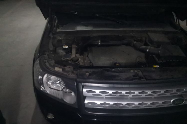 Used Land Rover Freelander 2 2012 2.2T SD4 S Diesel Version Engine Bay Right