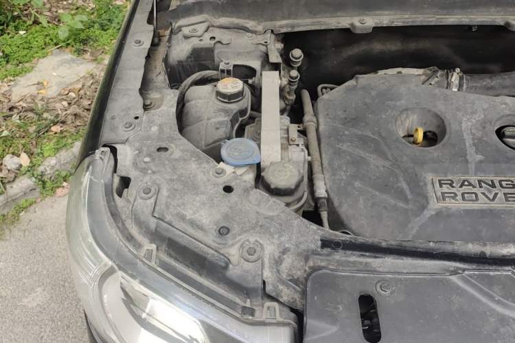 Used Land Rover Freelander 2 2012 2.0T Si4 SE Gasoline Version Engine Bay Right
