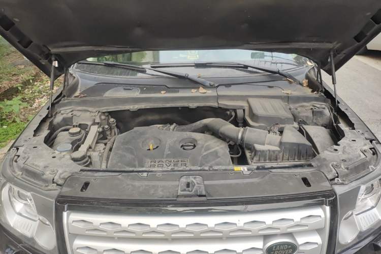 Used Land Rover Freelander 2 2012 2.0T Si4 SE Gasoline Version Engine Bay