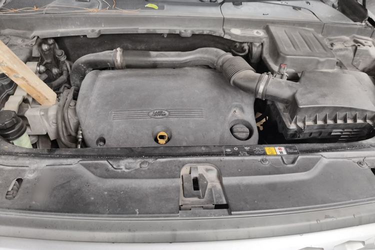 Used Land Rover Freelander 2 2012 2.2T SD4 SE Diesel Edition Engine Bay