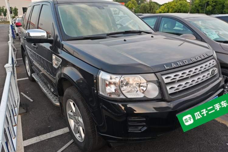 Used Land Rover Freelander 2 2012 2.2T SD4 SE Diesel Edition Front Right 45 Deg