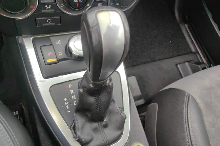 Used Land Rover Freelander 2 2012 2.2T SD4 SE Diesel Edition Gear Lever