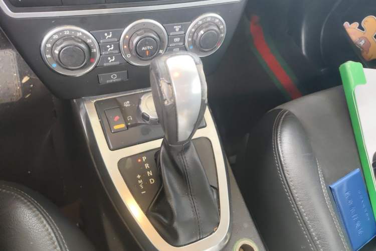 Used Land Rover Freelander 2 2012 2.2T SD4 SE Diesel Edition Gear Lever