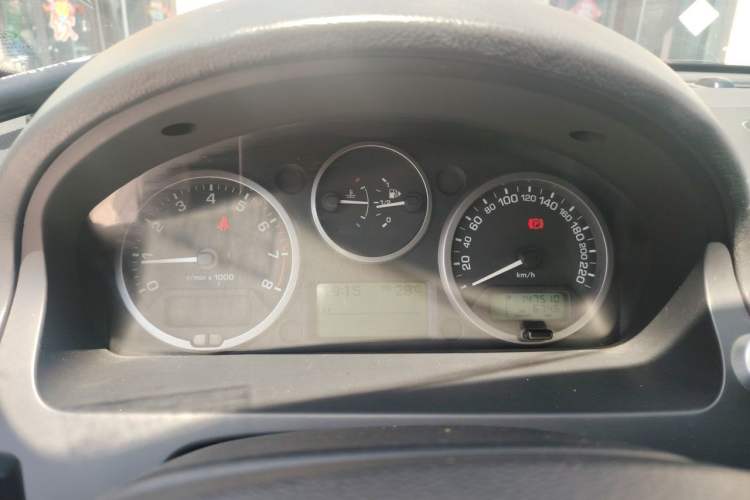 Used Land Rover Freelander 2 2012 2.0T Si4 SE Gasoline Version Instrument Cluster