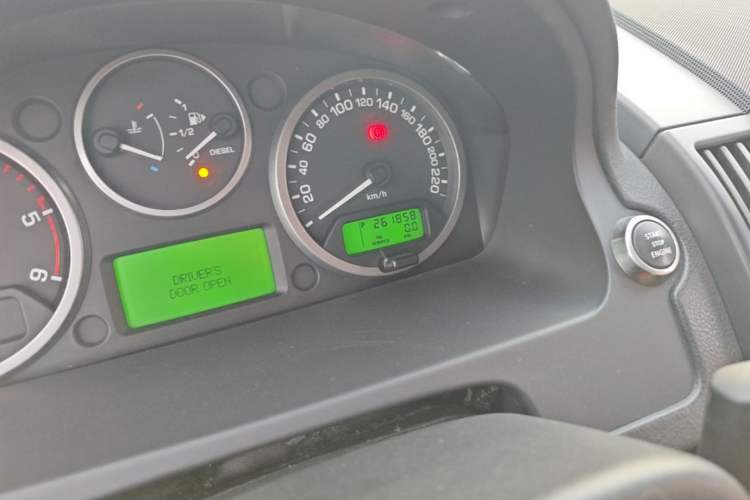 Used Land Rover Freelander 2 2012 2.2T SD4 SE Diesel Edition Odometer Close Up