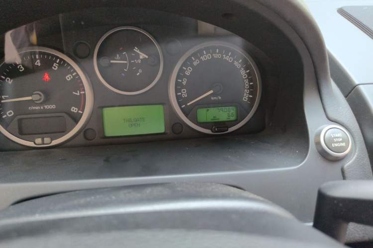 Used Land Rover Freelander 2 2012 2.0T Si4 SE Gasoline Version Odometer Close Up