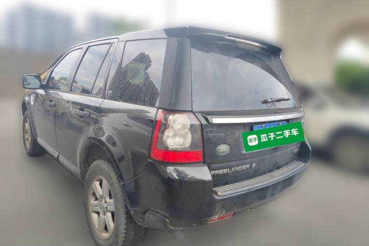 Used Land Rover Freelander 2 2012 2.2T SD4 SE Diesel Edition Rear Left 45 Deg