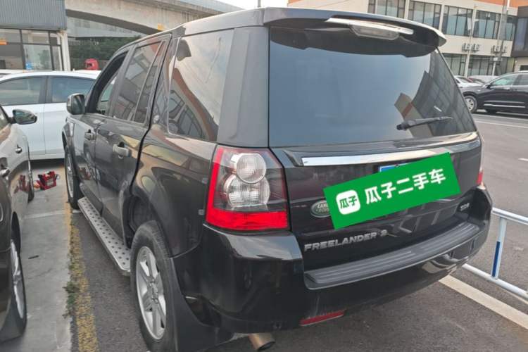 Used Land Rover Freelander 2 2012 2.2T SD4 SE Diesel Edition Rear Left 45 Deg