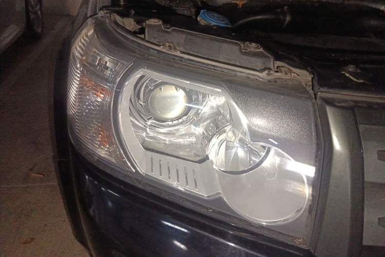 Used Land Rover Freelander 2 2012 2.2T SD4 SE Diesel Edition Right Front Headlight