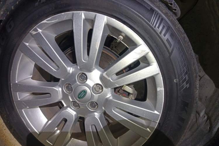 Used Land Rover Freelander 2 2012 2.2T SD4 SE Diesel Edition Right Front Wheel Hub