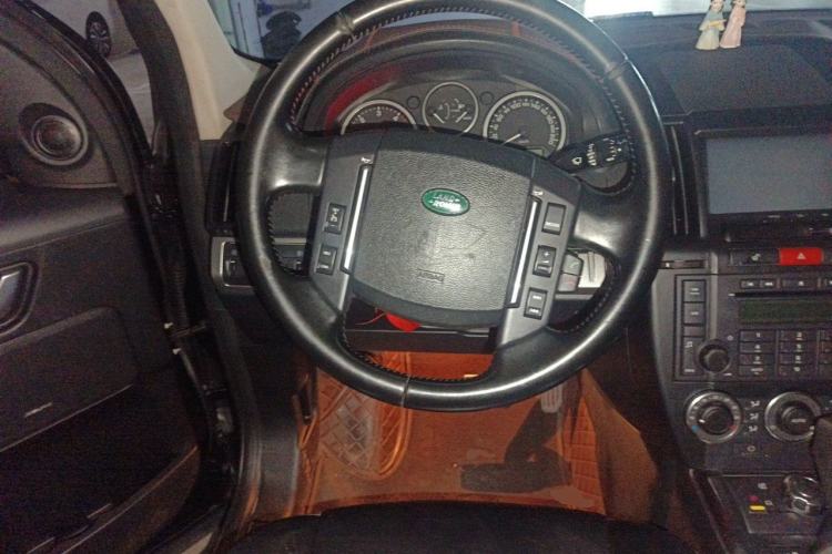 Used Land Rover Freelander 2 2012 2.2T SD4 SE Diesel Edition Steering Wheel