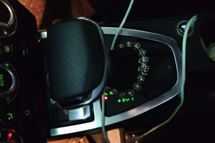 Used Land Rover Freelander 2 2012 2.2T SD4 HSE Diesel Edition Gear Lever