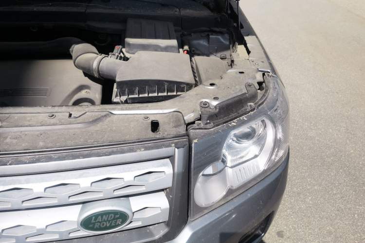Used Land Rover Freelander 2 2012 2.2T SD4 SE Diesel Edition Engine Bay Left