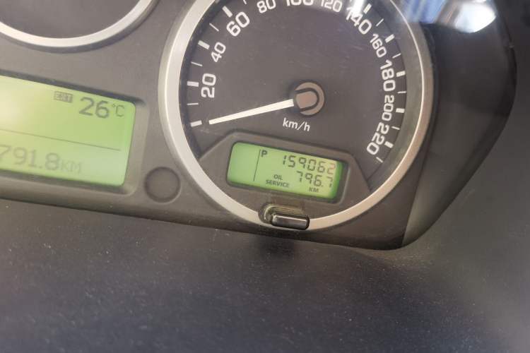 Used Land Rover Freelander 2 2012 2.2T SD4 SE Diesel Edition Odometer Close Up