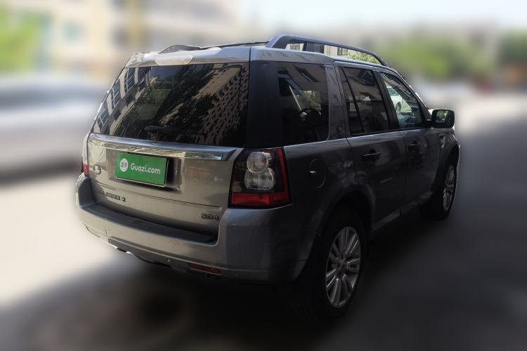 Used Land Rover Freelander 2 2012 2.2T SD4 SE Diesel Edition Rear Right 45 Deg