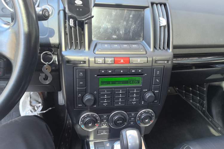 Used Land Rover Freelander 2 2012 2.0T Si4 SE Gasoline Version Audio And AC Panel