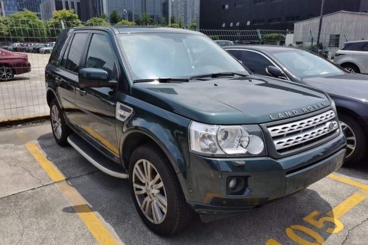 Used Land Rover Freelander 2 2012 2.2T SD4 SE Diesel Edition Front Right 45 Deg