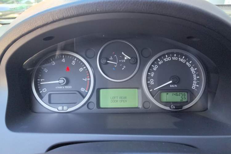 Used Land Rover Freelander 2 2012 2.0T Si4 SE Gasoline Version Instrument Cluster