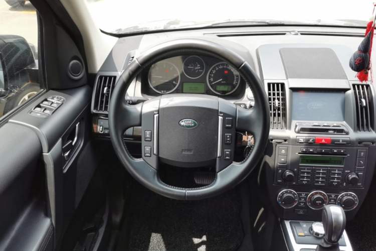 Used Land Rover Freelander 2 2012 2.2T SD4 SE Diesel Edition Steering Wheel