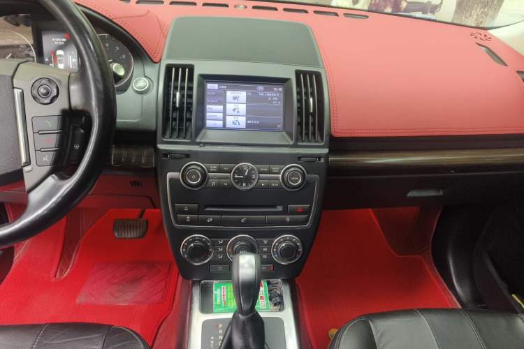 Used Land Rover Freelander 2  Audio And AC Panel