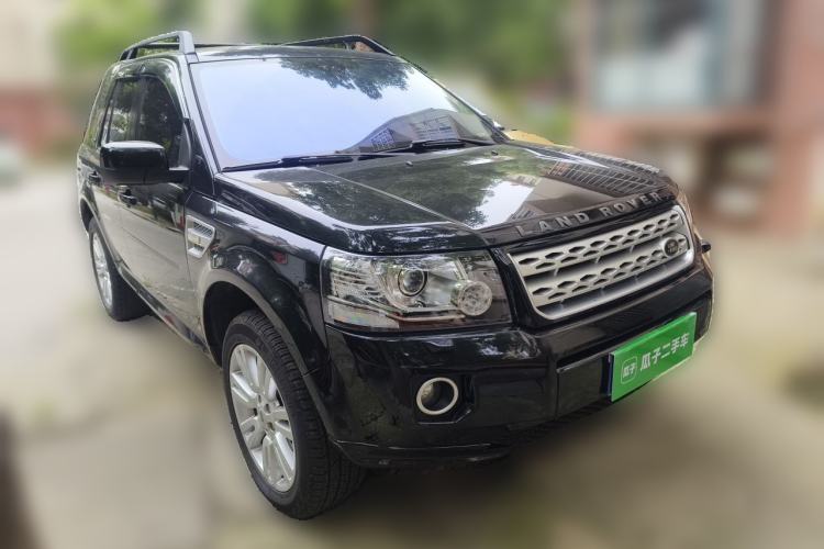 Used Land Rover Freelander 2  Front Right 45 Deg