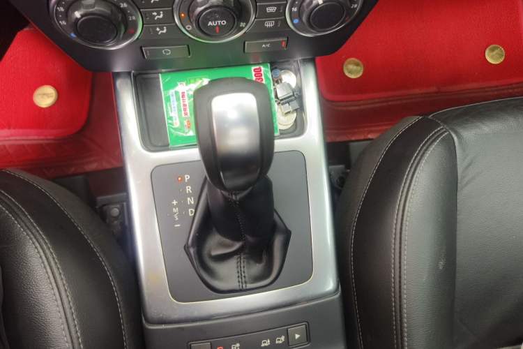 Used Land Rover Freelander 2  Gear Lever