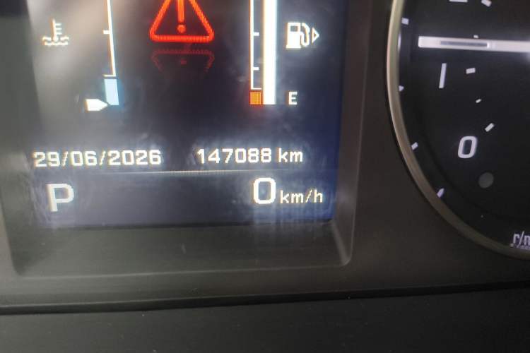 Used Land Rover Freelander 2  Odometer Close Up