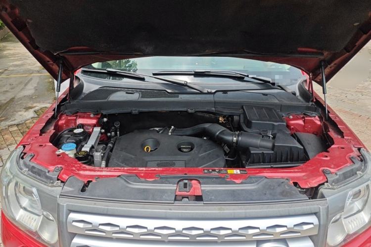 Used Land Rover Freelander 2 2012 2.0T Si4 HSE Gasoline Version Engine Bay