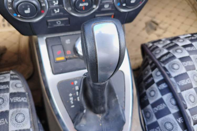 Used Land Rover Freelander 2 2012 2.2T SD4 HSE Diesel Edition Gear Lever
