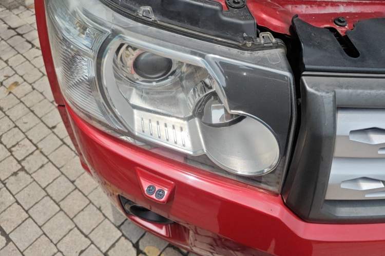 Used Land Rover Freelander 2 2012 2.0T Si4 HSE Gasoline Version Right Front Headlight