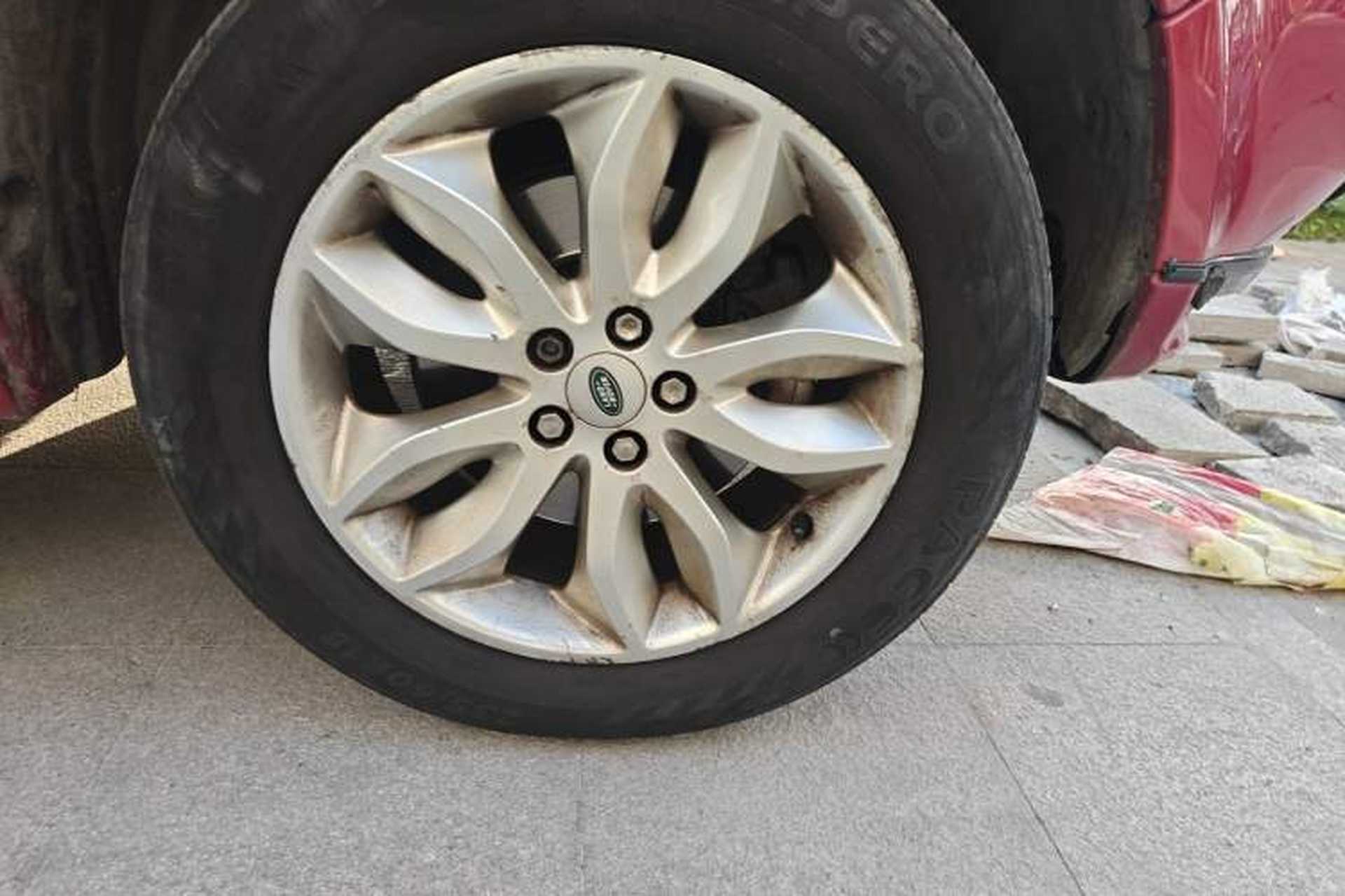 Used Land Rover Freelander 2 2012 2.0T Si4 HSE Gasoline Version Right Front Wheel Hub