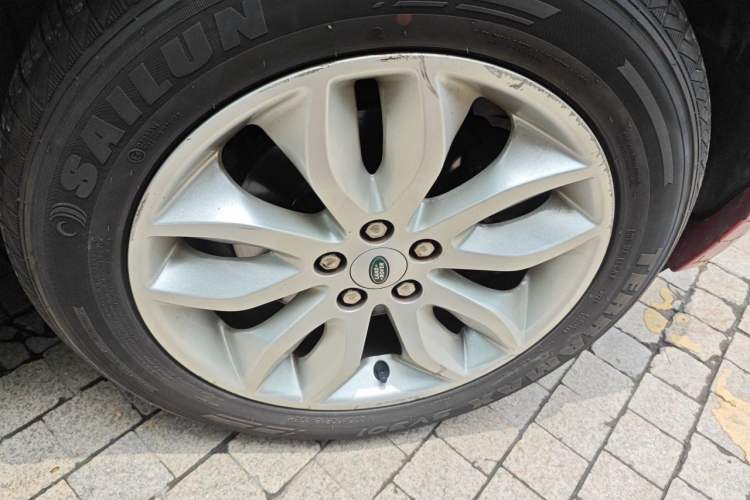 Used Land Rover Freelander 2 2012 2.0T Si4 HSE Gasoline Version Right Front Wheel Hub
