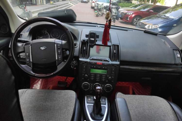 Used Land Rover Freelander 2 2012 2.0T Si4 SE Gasoline Version Center Console