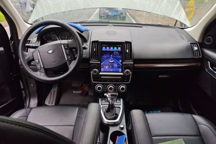 Used Land Rover Freelander 2 2012 2.0T Si4 SE Gasoline Version Center Console