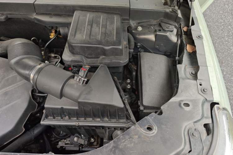 Used Land Rover Freelander 2 2012 2.0T Si4 SE Gasoline Version Engine Bay Left