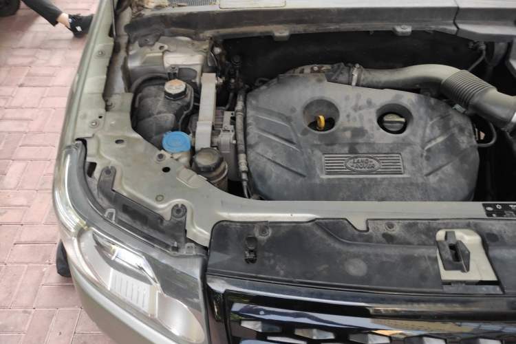 Used Land Rover Freelander 2 2012 2.0T Si4 SE Gasoline Version Engine Bay Right