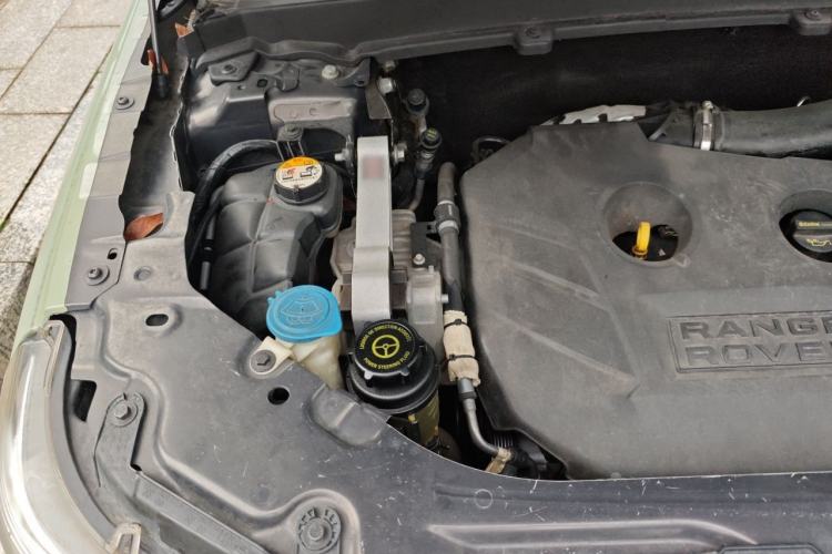 Used Land Rover Freelander 2 2012 2.0T Si4 SE Gasoline Version Engine Bay Right