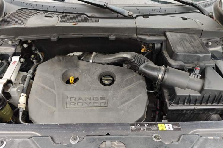 Used Land Rover Freelander 2 2012 2.0T Si4 SE Gasoline Version Engine Bay