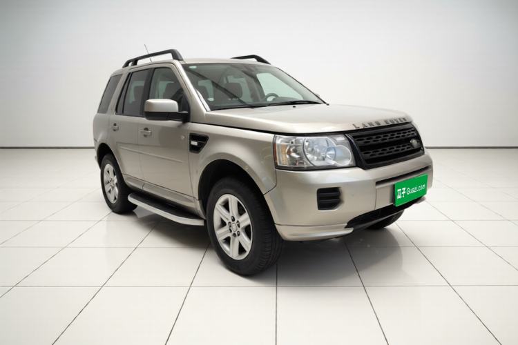 Used Land Rover Freelander 2 2012 2.0T Si4 SE Gasoline Version Front Right 45 Deg