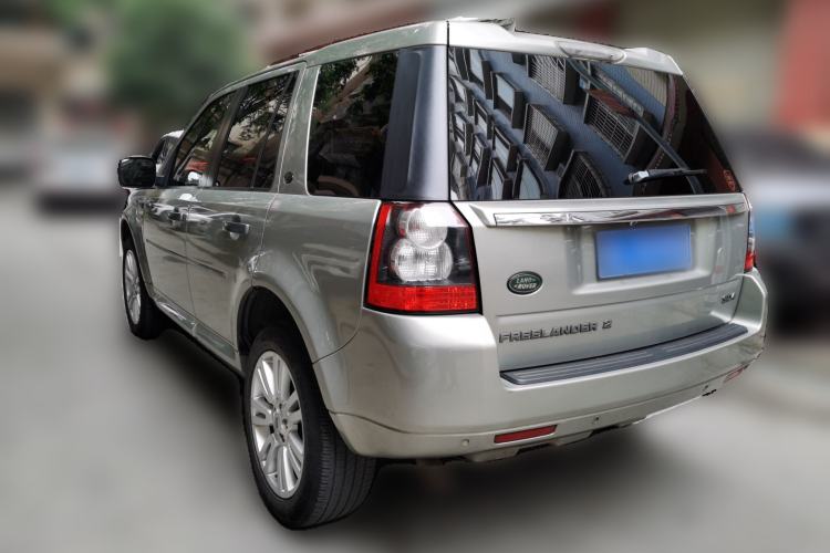 Used Land Rover Freelander 2 2012 2.2T SD4 SE Diesel Edition Rear Left 45 Deg