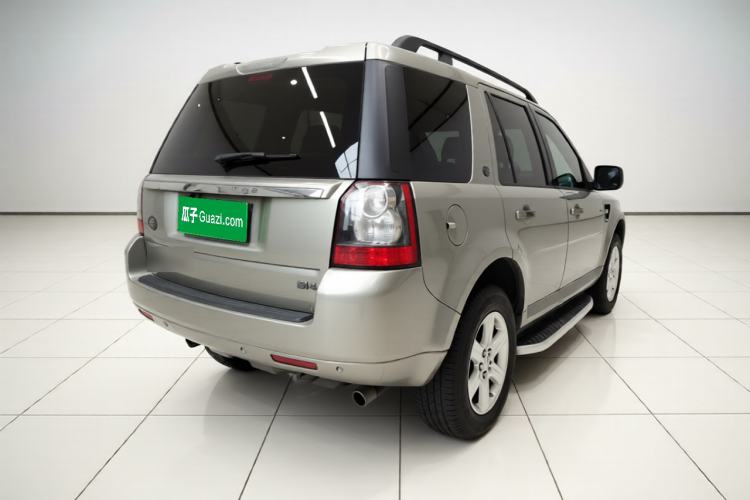 Used Land Rover Freelander 2 2012 2.0T Si4 SE Gasoline Version Rear Right 45 Deg