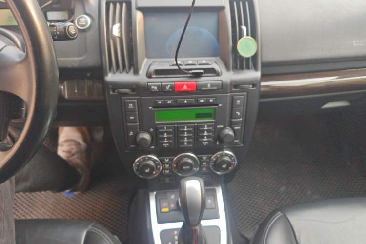 Used Land Rover Freelander 2 2012 2.2T SD4 HSE Diesel Edition Audio And AC Panel