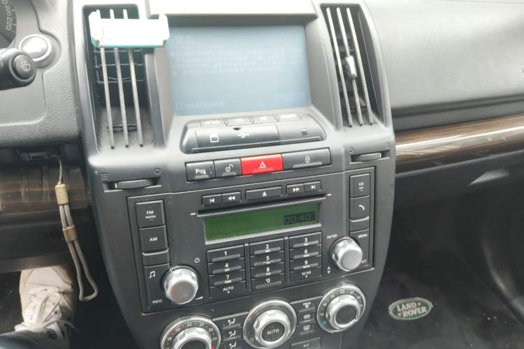 Used Land Rover Freelander 2 2012 3.2L Christmas & New Year Special Edition SE Audio And AC Panel